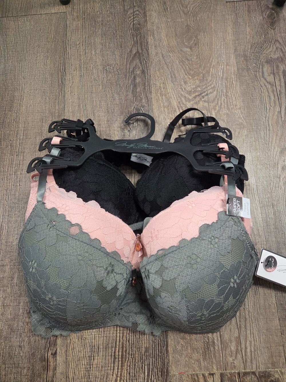 Marilyn Monroe NWT Bra Mega Push UP Bras Black Pink Graay Lace Set of 3 - 38C